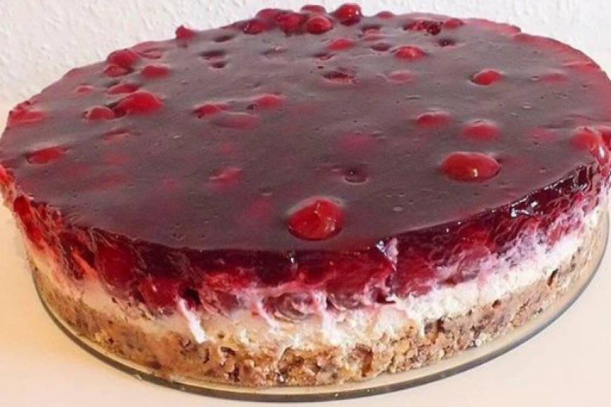 Prinzenrolle – Torte mit Kirschen - Rezepte Prinzenrolle – Torte mit Kirschen - Rezepte