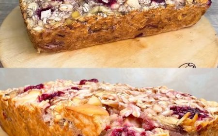 Nährhafter Frühstücksauflauf mit Hafer und Früchten