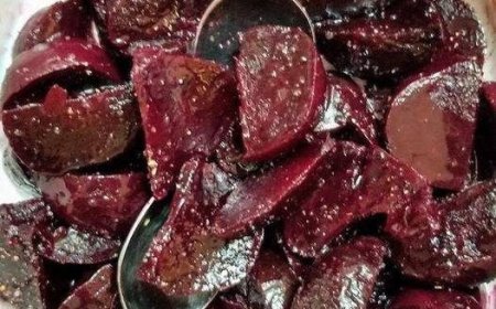 Köstlicher Rote Bete-Zitronensaft reinigt Dickdarmschlacken und lässt Sie abnehmen