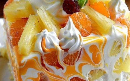 Fantakuchen mit Mandarinen und Ananas