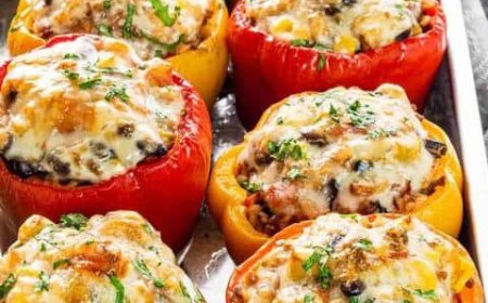 ISST HIER EIGENTLICH JEMAND GEFÜLLTE PAPRIKA