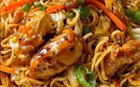 Schmeckt wie verrückt, gebratene Nudeln es ist besser als beim Chinesen