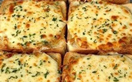 Cheesy Texas Toast