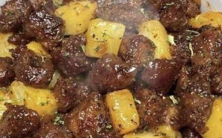 Air Fryer Garlic Butter Steak Bites and Potatoes