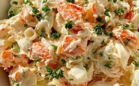 Creamy Crab-Style Seafood Salad: A Classic, Easy Dish for Everyday Comfort