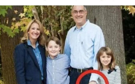 She Thought It Was Just a Simple Photo. One Small Detail Changed How She Saw Her Marriage Forever.