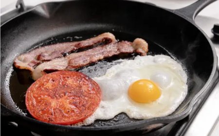 What You Should Never Cook in a Cast Iron Skillet (and Why)