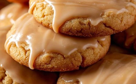 Maple Cookies with Maple Icing