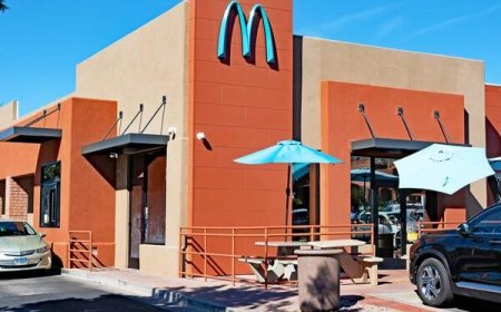 The Unique McDonald’s Arches in Arizona That Use Turquoise Instead of Gold