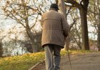 A Simple ATM Visit Turned Into an Unforgettable Day for a 77-Year-Old Woman